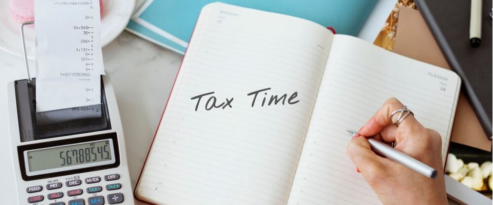 Lire la suite à propos de l’article La Fiscalité et les Cotisations Sociales de l&rsquo;Auto-Entrepreneur : Un Guide Complet